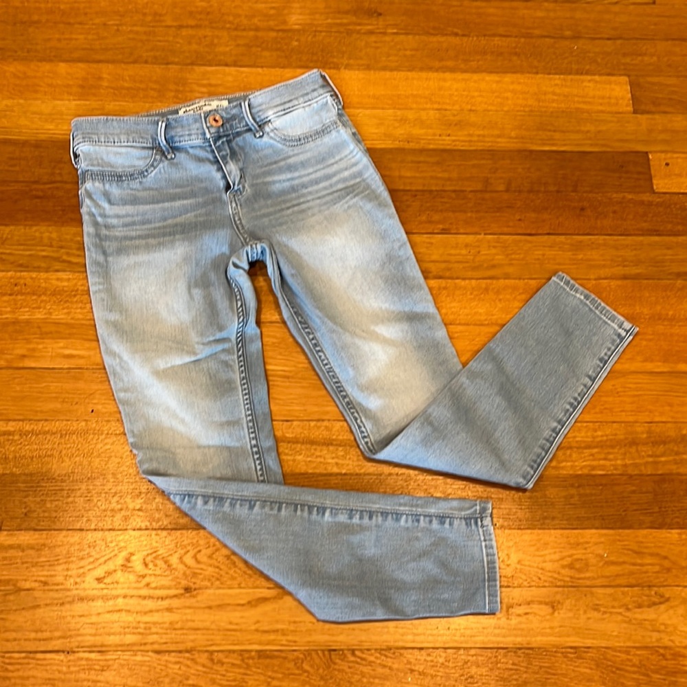 A&F Kids girls’ jean legging. Size 11/12